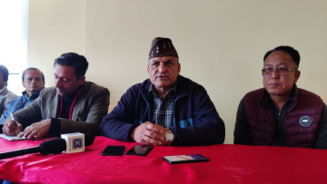 सुरेन्द्रराज पाण्डेः जहाजबाट पोखरा ओर्लिंदा मुख्यमन्त्री बन्ने ‘च्याप्टर क्लोज’ 